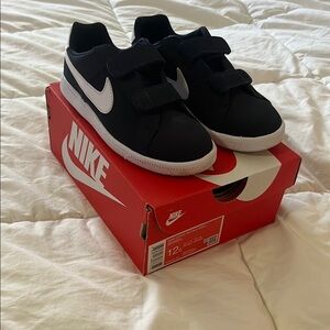 Nike Kids Dark Blue Sneakers